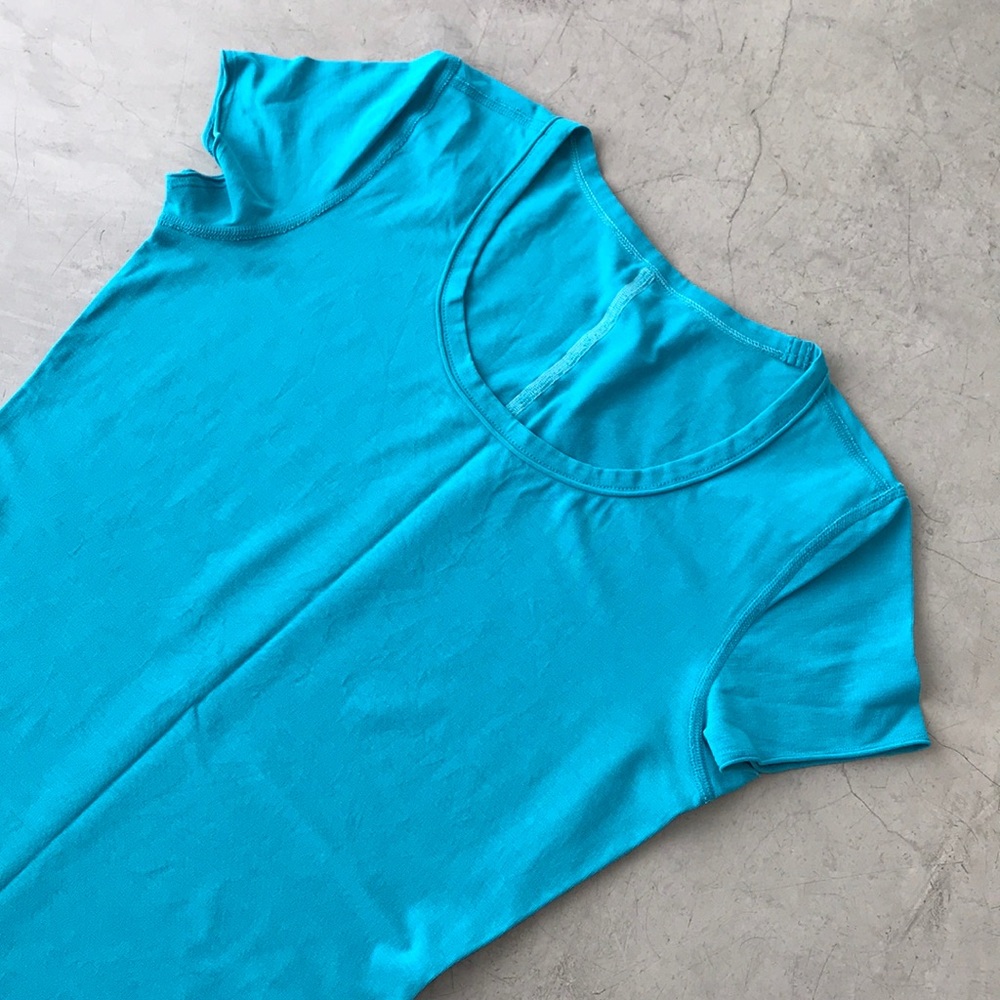 Lululemon Short Sleeve Tee size S M